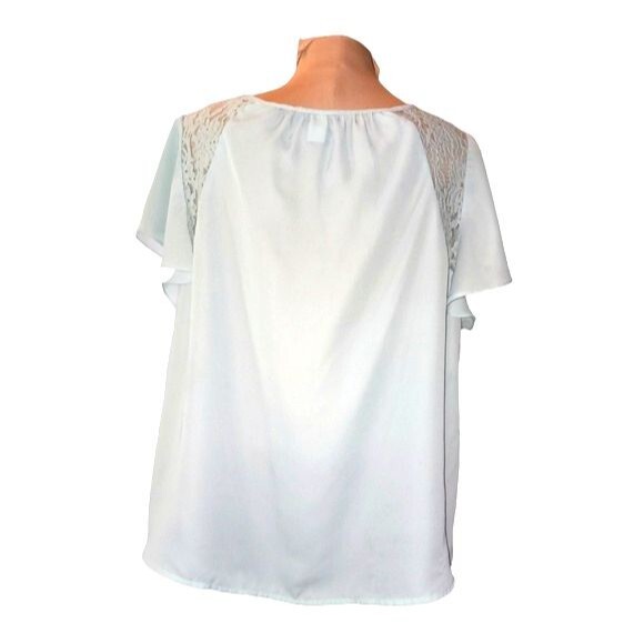 Torrid Mint Green Polyester and Lace Tulip Sleeve Blouse Plus Size 1X - Picture 6 of 13